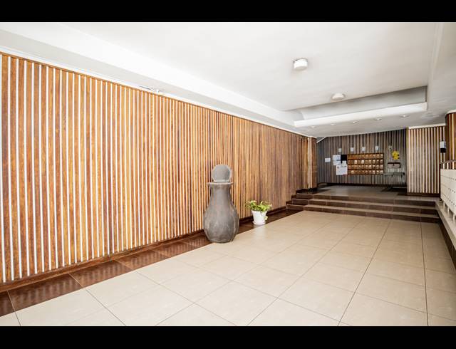 3 BEDROOM APARTMENT TO LET IN PARKTOWN